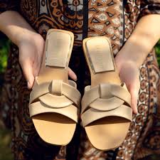 Casual Criss-Cross Leather Sliders – Flat Sandals for Everyday Comfort #10391