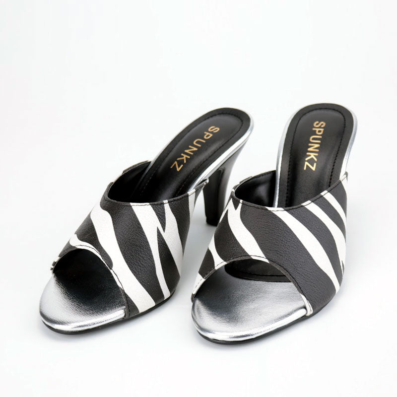 Zebra Heels - Women Chunky Heeled Leather Sandal