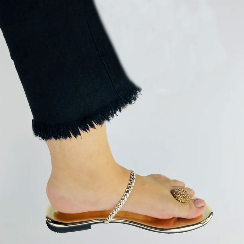 Diamond Ball Toe Ring Trendy Kolhapuri Flats