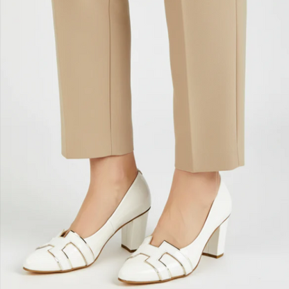 The Essential Black Stiletto Heel | Classic Pointed-Toe Pumps