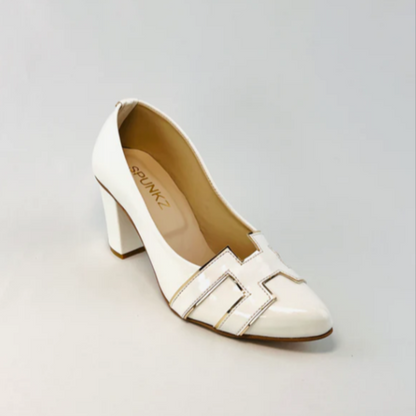 The Essential Black Stiletto Heel | Classic Pointed-Toe Pumps
