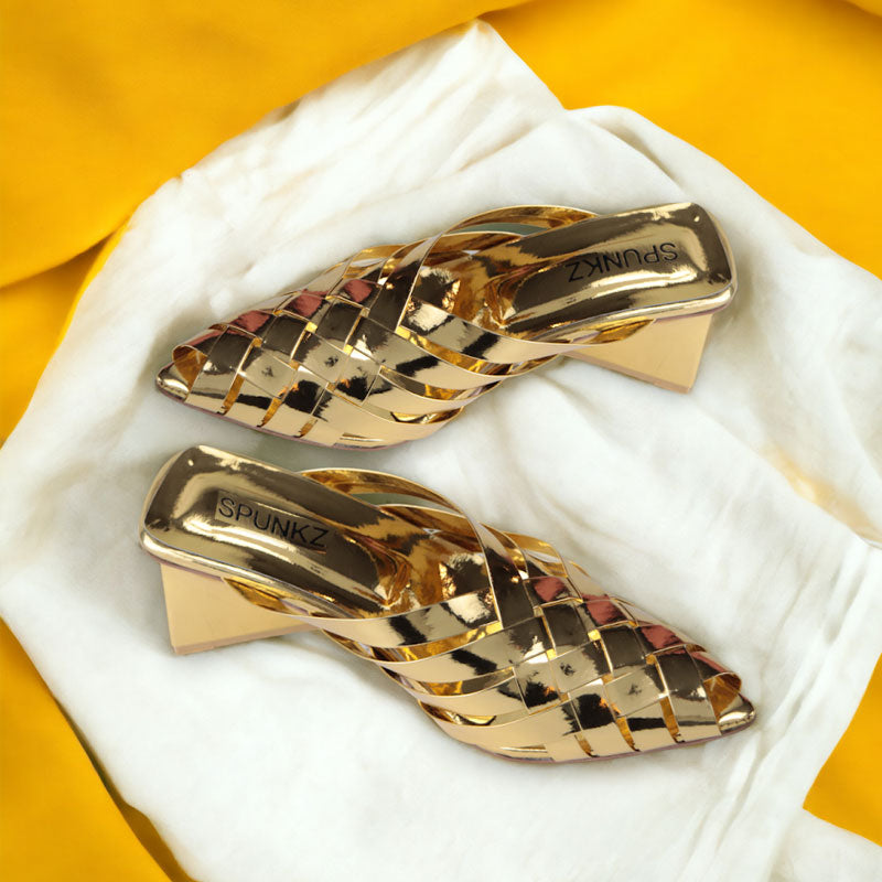 Vintage Cross Strap Pointed Toe Triangle Heel Shoes