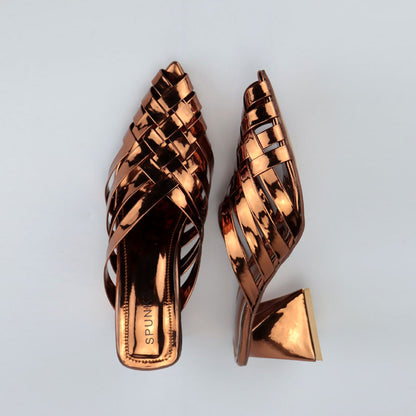 Vintage Cross Strap Pointed Toe Triangle Heel Shoes
